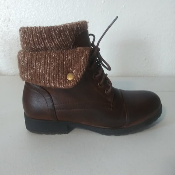 Jessica Cline women's size 8M brown sweater cuffed ankle boots - Picture 3 of 14